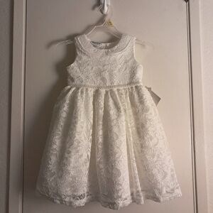 New Beatiful dress size 3T